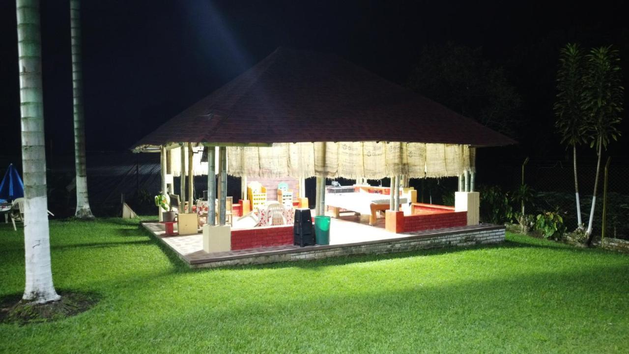 Finca Hotel Los Cocos Montenegro Esterno foto