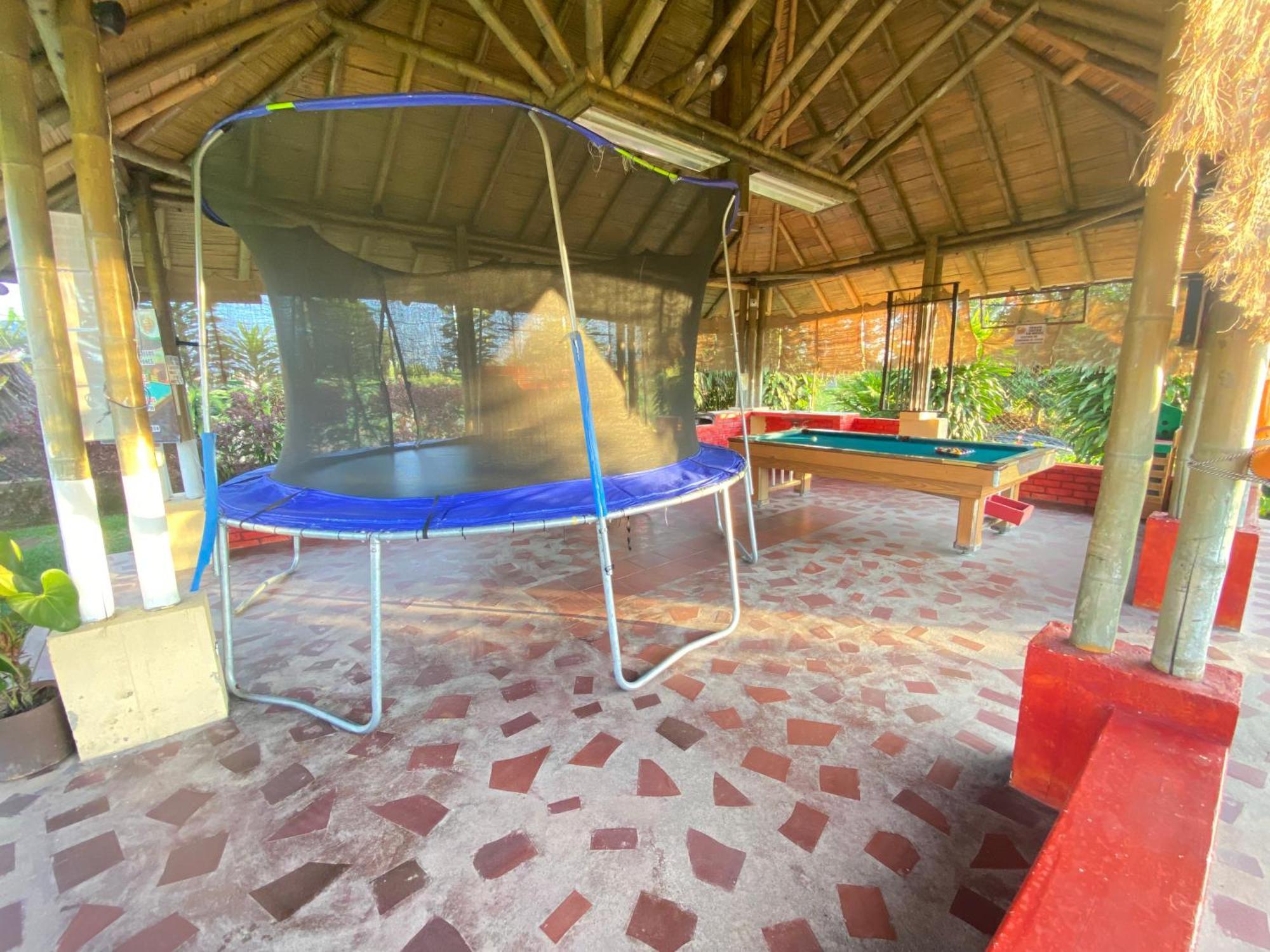 Finca Hotel Los Cocos Montenegro Esterno foto