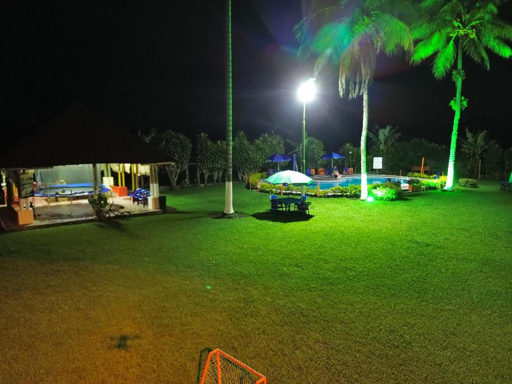 Finca Hotel Los Cocos Montenegro Esterno foto