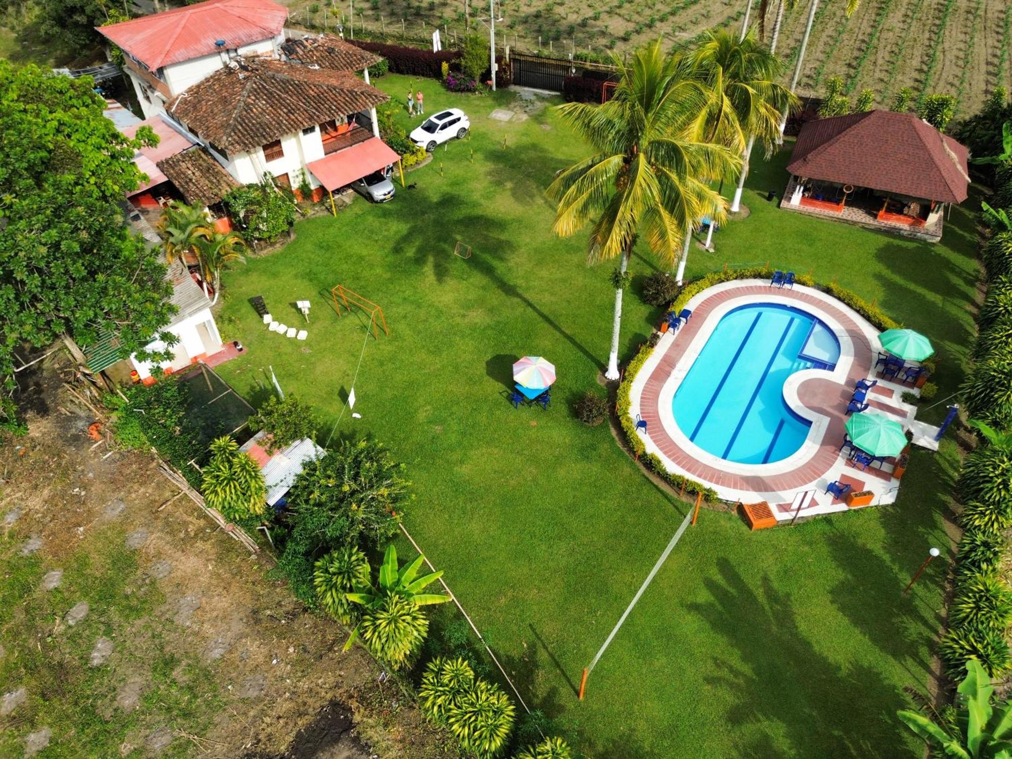 Finca Hotel Los Cocos Montenegro Esterno foto